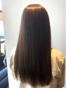 エーデ(A DE)の写真/【東尾道/松永】”圧倒的髪質改善”ダメージレスで潤いたっぷりのナチュラルなストレートヘアーに。