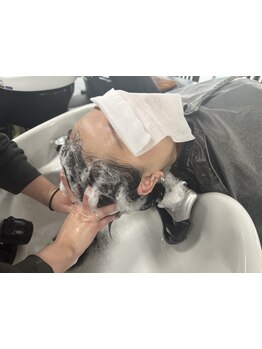 【ヘッドスパ+トリートメント　\6710】頭皮環境が気になる方に。美髪へ導くトリートメント☆