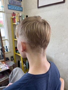 モロ(moro) フェードカット