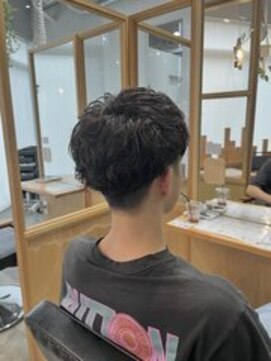 フェリアファム 北千里(FERIA fam) メンズシャドウパーマ