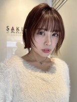 サクラ オモテサンドウ(SAKURA) 切りっぱなしショートボブ×ぱっつん前髪×フェイスレイヤー