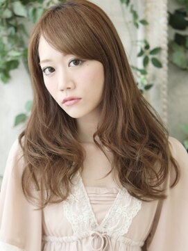 パルバ(PARVA) フェミニン度の高いゆる巻きがモテ推し女子から人気