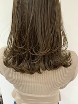 ユーフォリア 青山(Euphoria)&nbsp;ヌーディーベージュ×シアレイヤー♪