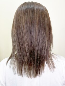 アルファ インタラクティブ エム フラワー(ALUFA interactive.M Flower) 20代30代40代大人可愛いハイライトブラウンベージュアッシュ