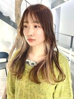 セル(CELL)&nbsp;ベージュインナーカラー　シースルーバング　ストレート