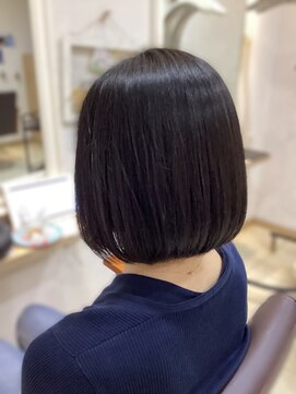 リベーヌプラス 30代40代50代　縮毛矯正【リベーヌ＋野入】切りっぱなしボブ1C