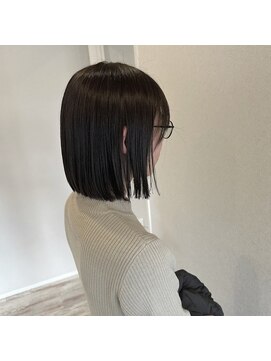 シーン(scene) 収まりのいい切りっぱなしボブ