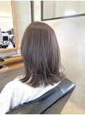 切りっぱなしミディアムレイヤーボブ