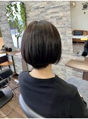 襟足スッキリ丸みボブ