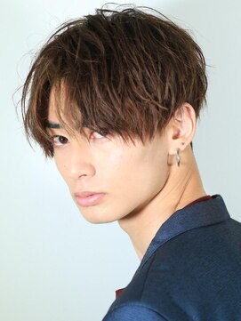 リップス 自由が丘(LIPPS) 前下がりセンターパート