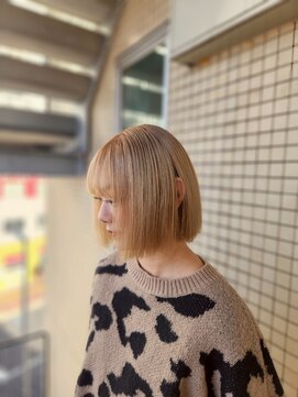 ミラシィ 成田(Mirashy) ハイライトカラーミルクティーベージュレイヤーカット