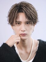 オーシャントーキョーオーバー(OCEAN TOKYO OVER) ニュアンスフェザーショートマッシュウルフセンターパート