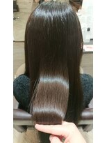 ダンディゾン ブルー 神楽坂(Dans Dix ans bleu)&nbsp;ワンカラーでつくる透明感アッシュブラウン