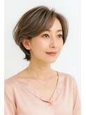 ショートカット・レイヤーカット×白髪ぼかし