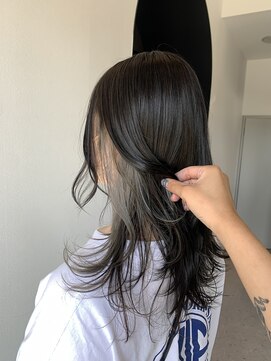 アイズム モア 名古屋伏見(I’sm more) インナーカラー/ホワイトカラー/ロングウルフ/レイヤーカット