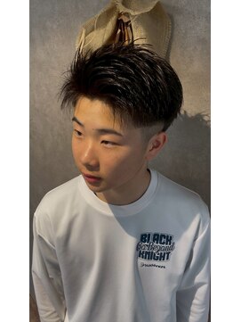 パーミル ヘア クマモト(permille ‰ hair Kumamoto) スパイキーショート