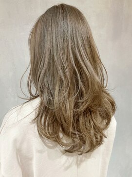 アイティー バイ アルバム 浦和店(IT by ALBUM) レイヤーアッシュベージュ_クールショート_ba309651