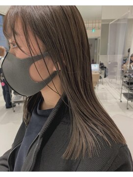 ローウェ 名駅(Louwe) 小顔,切りっぱなしオリーブアッシュ[名駅/名古屋駅前]