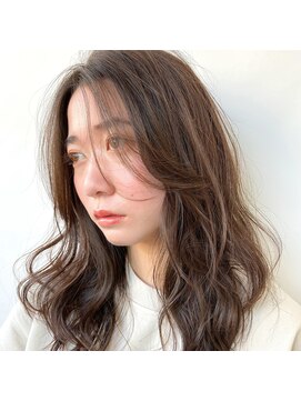 クーラ(Cura) *コテ巻き風デジタルパーマ・アッシュブラウン