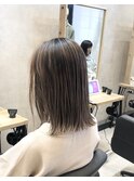 ベージュバレイヤージュ