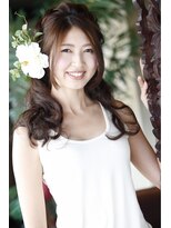 エニー(ENi) 可憐なフラガール風アレンジ