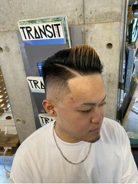 ワークス 下北沢(WORKS) スリックバックスキンフェードバーバースタイル【下北沢】