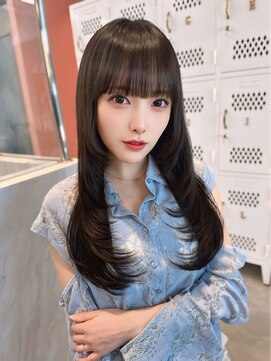 クム(kumu) 【kumu】ぱっつん前髪/ロングレイヤー/栄/名古屋