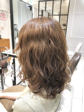 ネオリーブギンザ 銀座店(Neolive GINZA) ミディアムレイヤー　低温デジタルパーマヘア　(銀座)