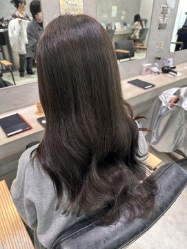 ビブ(VIV) 韓国風/透明感/グレージュ/オリーブ/艶髪/髪質改善