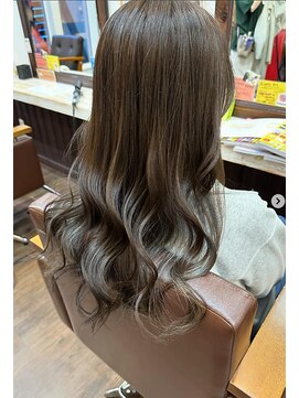 ヘアーショップアミティ くすみカラーヘア