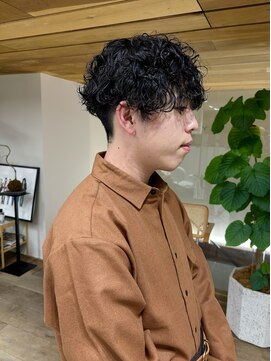 サーリー(SURLY) 波巻きプードルスパイラルパーマメンズニュアンスヘア