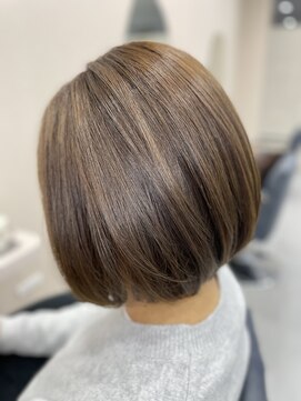 リノ(Lino) ミルクティー/ボブ/外国人風