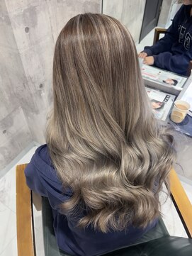 トゥルークリエイション 春日部(True Creation) バレイヤージュ/ブリーチ/白髪ぼかし