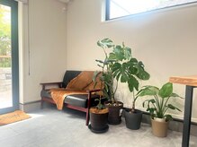 イェン(YEN.)の雰囲気（ゆったりとした待合スペース☆）