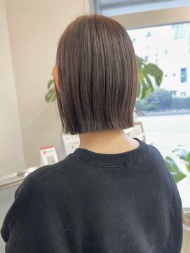 ソワ 北千住(soi) アッシュカラー×からっぱなしボブ×オリーブカラー