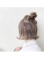 アトリア 横浜(Atria) アレンジボブ/ハイトーンベージュ×切りっぱなし