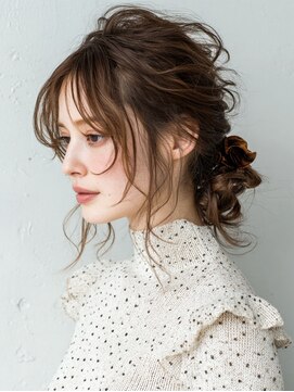 ルーズな後れ毛が可愛い☆波ウェーブのお呼ばれアレンジ