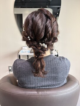 アネ(annee) 編み下ろしヘアセット