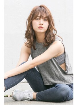 クラン(CLAN) 外国人風ウェーブミディ