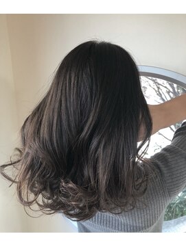 ルーチェ(luce) グレージュ！デザインカラー