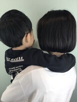 トレパルッキエーレ(tre parrucchiere)&nbsp;［-tre-］切りっぱなしバイオレットボブ