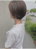 ストレートショートボブ/ニュアンスカラー/ことりベージュ