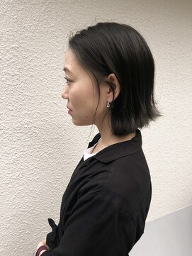 リブ(Lib) 【Lib】赤みを消したグレージュ×前下がり外ハネボブ