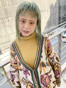 シィーム(cime) 淡いグリーンカラー