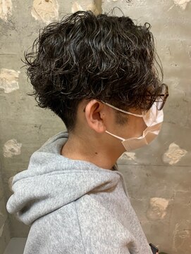 アカ(ACA) メンズマッシュパーマ波巻ツイストスパイラルパーマ札幌大通