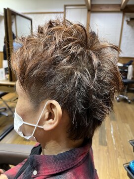 イロヘア アンジョウ(ilo.hair anjo) 暖色系カラーのツーブロックショート♪