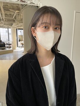 エイチ(811) 20代30代40代ミニウルフレイヤーショートオージュアタッセルボブ