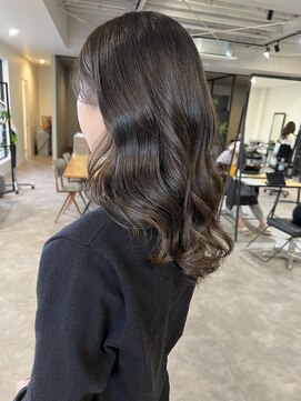 ナンバー(number+) 【艶感★ヨシンモリ】韓国 髪型 大人可愛いウェーブ巻き