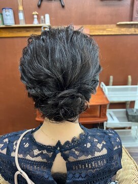 アイズ 新神戸(Ai's) シニヨン