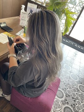 ビヨンド リンク(BEYOND L'INK) 透け感バレイヤージュ